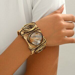 ✨ Zinc Alloy Spiral Cuff Bracelet | Statement ✨